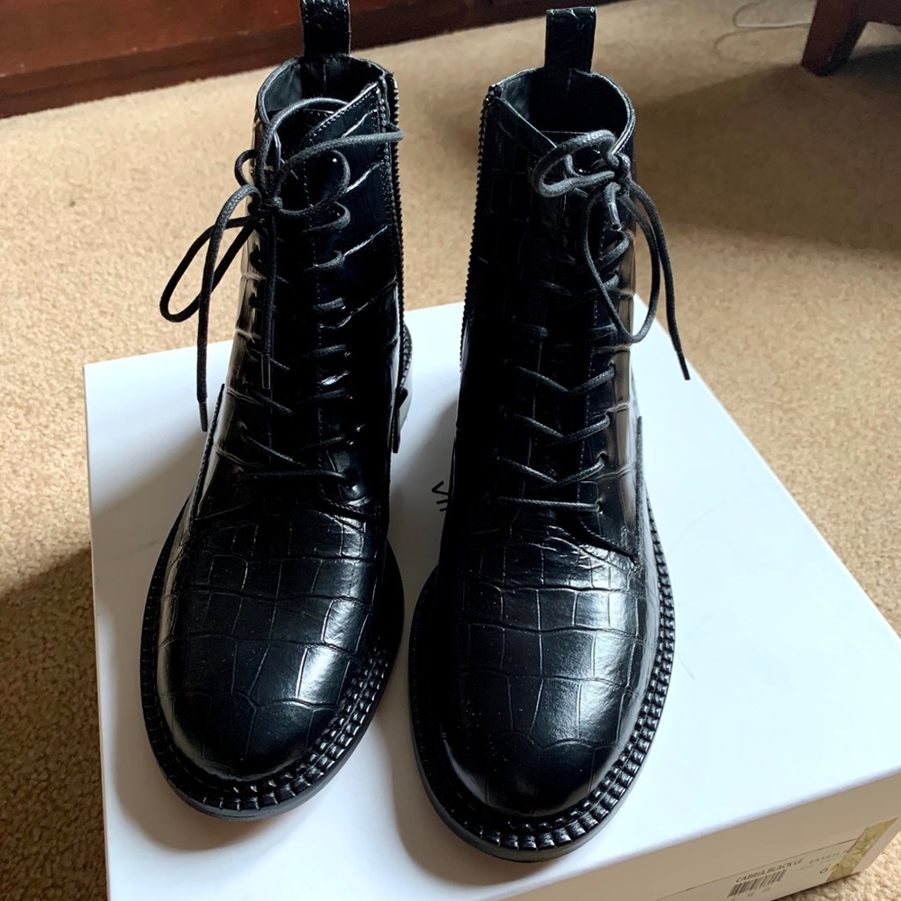 Vince cabria bootie